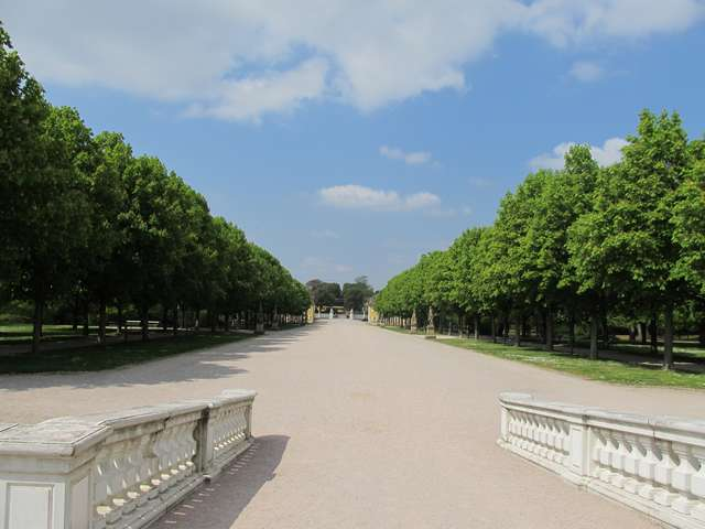 Barockschloss Bruchsal Schlossgarten